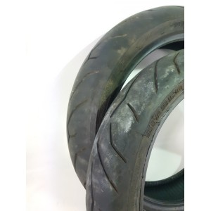 Kawasaki ER 6N Pirelli Diablo rosso II tires-ER-6N/0070 | RiMotoShop