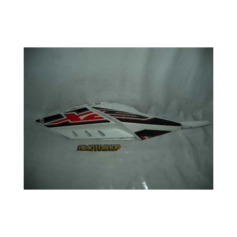 06 10 aprilia rx / sx 50 plastique latérale