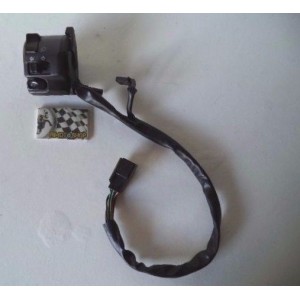 03 06 KAWASAKI Z750 commutatore luci frecce-CO2-10084.4A | RiMotoShop