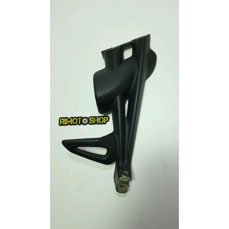07 11 Triumph Streettriple 675 plateforme de passagers DROIT-PE6-5024.7Z-RiMotoShop