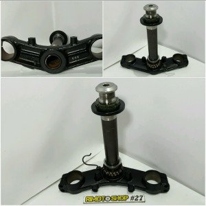 04 06 Kawasaki Z750 placa horquilla inferiore