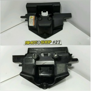 08 2010 Aprilia DORSODURO plastica Batería