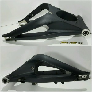 2007 2011 TRIUMPH 675 swingarm-AL2-4472.8C | RiMotoShop