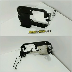 04 07 YAMAHA FZ6 supporto piastra supporto-AL6-3446.6K | RiMotoShop