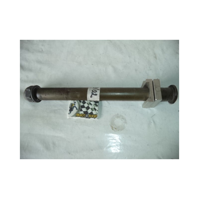 Yamaha yzf r1 1998/2001 eje de la rueda trasera /rear axle