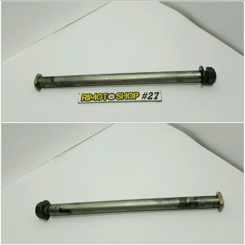 04 07 Yamaha FZ6 perno asse forcellone