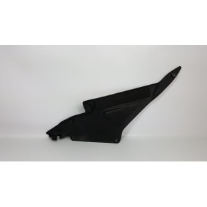 99 03 APRILIA RSV 1000 HULL sous Selle gauche-CA5-7690.4D-RiMotoShop